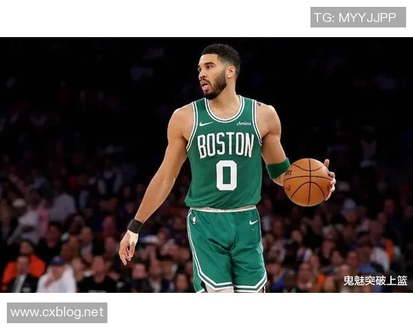 塔图姆切入上篮 加福德送上钉板大帽