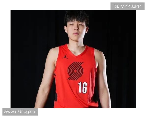 彻底跌出轮换？杨瀚森生涯首次未在上半场出战：已沦为第四中锋