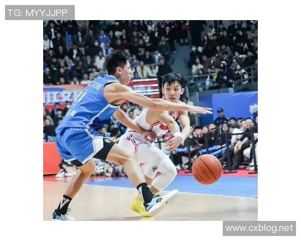 核心后卫徐杰的伤病情况如何，他对广东男篮的战术体系有多重要？